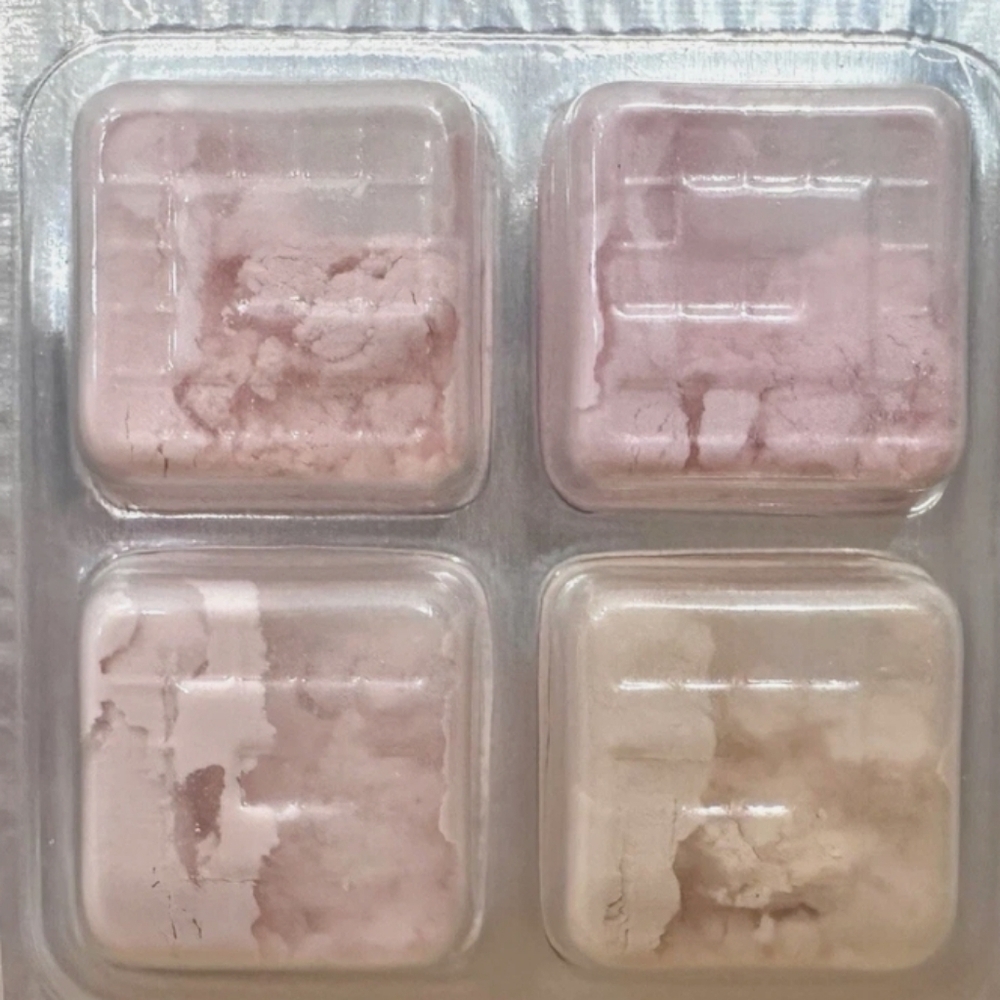 Givenchy Prisme Libre 4 Color Loose Powder (03), Puff Included, .02oz, NIB - Picture 2 of 10